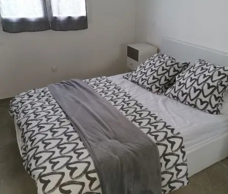 Beautiful apartment 5 km from the beach and close to all amenities Отели в г. Гизоначча