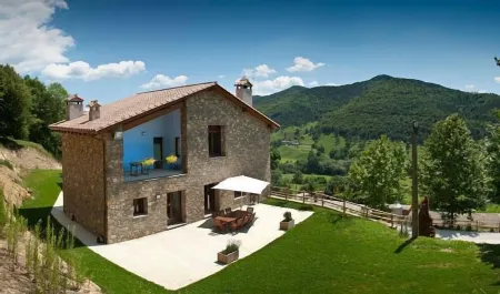 Self catering Mas Serrat de la Teia for 6 people