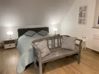 GITE LE PLATANE Hotels near Mont Saint-Michel