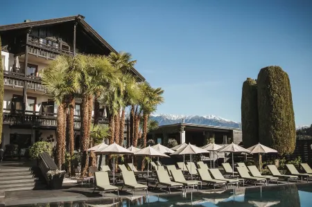 Tirolensis - Luxury All Inclusive Отели в г. Gargazzone