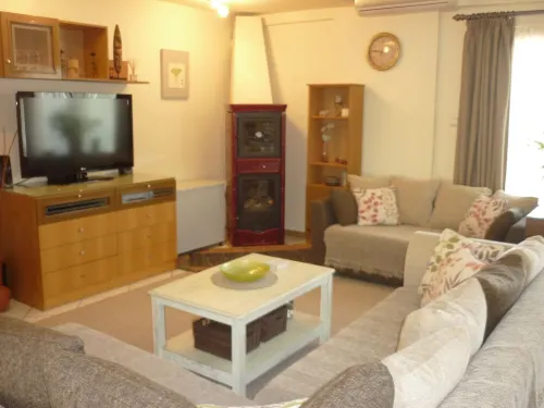 Modern Apartment (WI-FI 50Mbps) Entire 1st floor