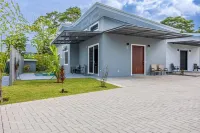 Casamsar Villas:  cozy modern home super close to the beach and amenities