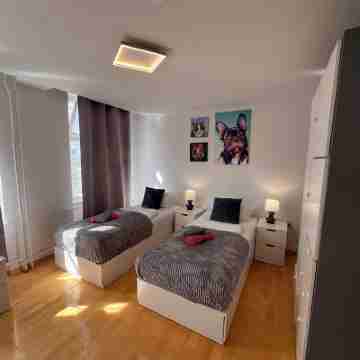 3-rooms-apartment Central Museuminsel Berlin-mitte for 7 Persons Rooms