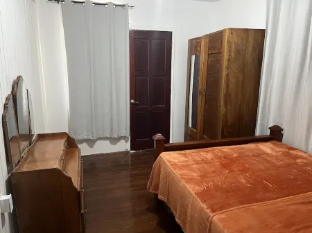 Beautiful home near Cultural Center, National Stadium, Movietown, Gift Land Mall Отели рядом с Аэропорт Огл