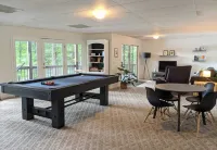 Beautiful 3-bedroom Lake Front Home on Lake Santeetlah