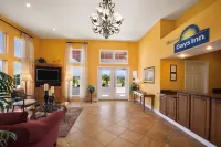 Days Inn by Wyndham Port Aransas TX