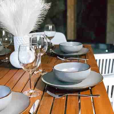 Modernes Charmantes Apartment 1-7 Personen Wlan Gratis Parkplatz Dining/Meeting Rooms