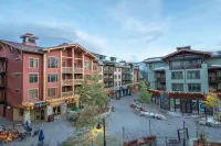 New Listing! Walk to Village Gondola/Ski Back Trail