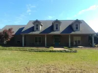 Modern Living in Country Setting