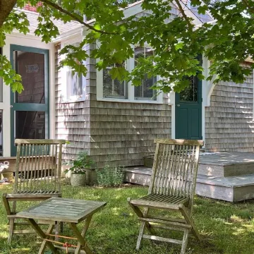 Charming Sun Filled Eastham Cottage at Fort Hill