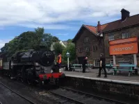 Stylish apartment that combines contemporary chic with character and comfort 格羅斯蒙特住宿飯店