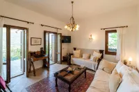 Odyssey's Palace - Escape in Mythical Ithaca Hotels in Ithaka