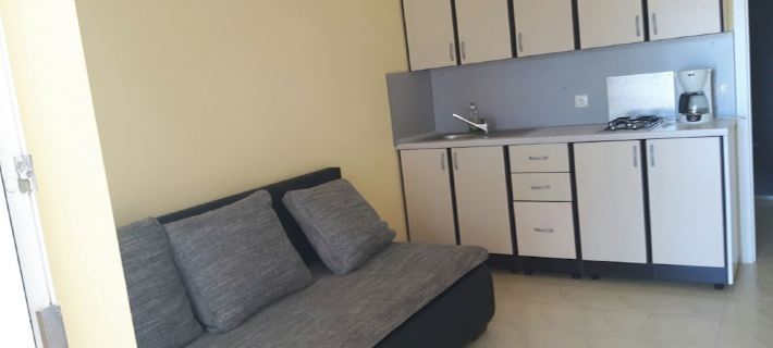 Cozy apartment on the ground floor with a small terrace Hotels in Privlaka