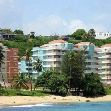 Enchanting 3 bedroom Family Size  Beach gated condo steps to beach Isabela