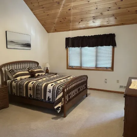 Beautiful Waterville Estates country home