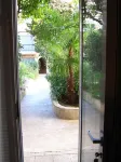 GARDEN OF OLEANDERS - a stone's throw from the Sea