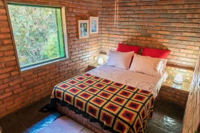 Beautiful Rustic House with 8 Private Waterfalls