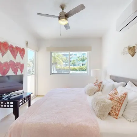 Los Amores II Charming 3 bedroom House in Gated Community with Private Pool.