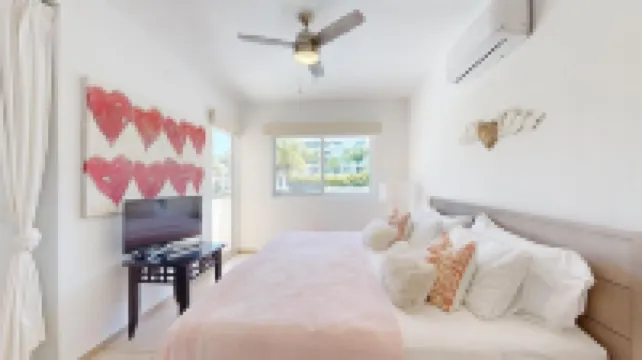 Los Amores II Charming 3 bedroom House in Gated Community with Private Pool.