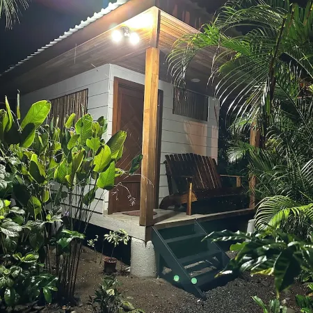 Beachfrontgem- Owner’s Villa, Now Taking Reservations April-December. Отели в г. Савегре