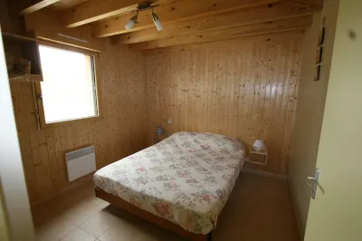 Fully equipped cottage in Mont-Saint-Michel Bay - bucolic setting with games Hotel dekat Jardin des Plantes