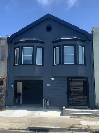 Nice 5-bedroom house with WiFi in Daly City