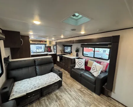 Mountain Shadows RV & MHC Hotels in Draper