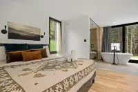 The Pines Chalet with spa and sauna