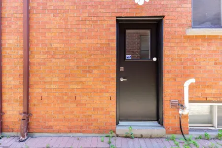 Stunning 2BR Lower Level Unit