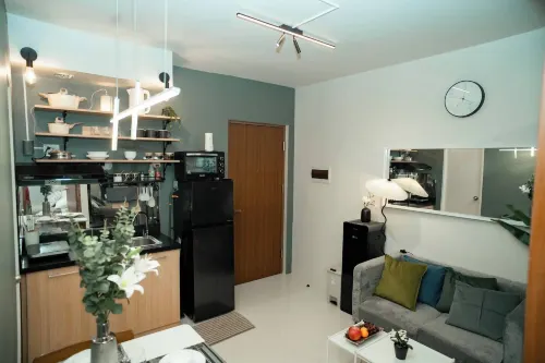 2-bedroom Elegant Condo With Sunrise & Mountain View - 2-Star
