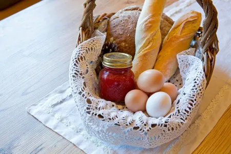 As a guest, leave as a friend ...