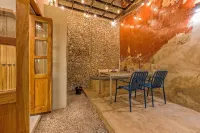 Apartment Basquiat Beautiful Design, 47th Street