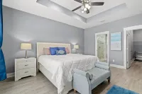 Coastal Escape: 3Br + Pet-Friendly + Golf Cart!