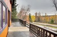 Outdoor Lovers Paradise Slopeside Cabin!