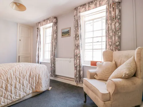 7 Glendower Street Hotels in Llangattock-Vibon-Avel