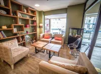 Logis hôtel-Restaurant Des Bourbons et Brasserie Pub 47 Hotels in Montlucon