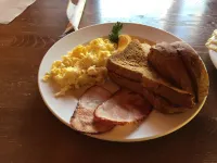 Holiday House Motel Hotels in Chemainus