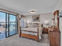 Beautiful Lakeview Chateau With Stunning Views 3 Bedroom Home Hotels in Grainger County