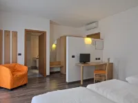 Sporthotel Villa Stella Hotels in Turbel