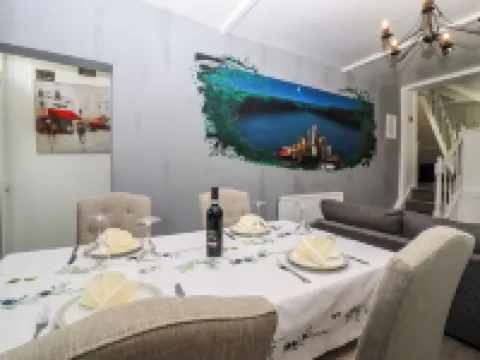 Rock Hollow Hotel di Halifax