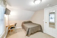 Near Hiking & Skiing: Cozy Home in Cortland! - Homestays
