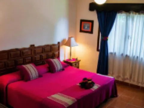 โรงแรม Posada San Angelo โรงแรมในเกวร์นาวากา