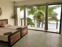 LAOLA SURF CAMP EL SUNZAL