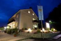 Landgasthof Am Sonnenhang Hotels in Tannesberg