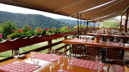 Auberge de Liezey Отели в г. Гранж-Сюр-Волонь