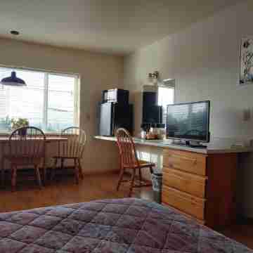 The Dublin House Motel Rooms