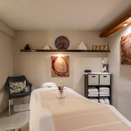 Zonaz Boutique Hotel