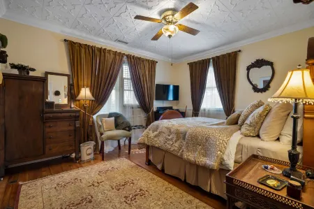 The Inn on Front Street Отели в г. Айрделл