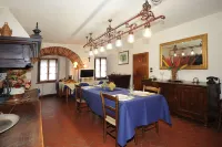 Palazzo Tarlati - Hotel de Charme - Residenza d'Epoca Hotels in San Pancrazio