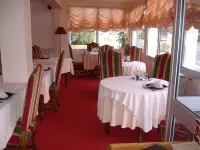 Auberge PEN Mur Отели в г. Амбон